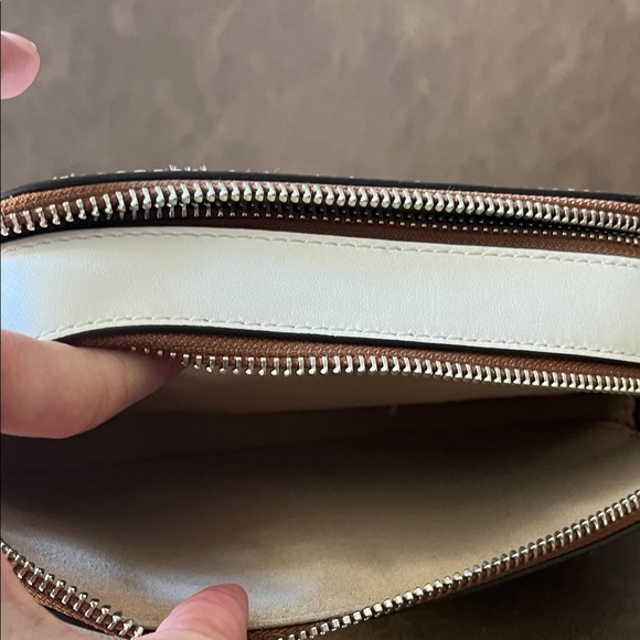 Tory Burch Multicolor Logo Crossbody Bag - Picture 9 of 10